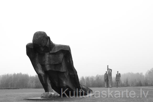 Salaspils memoriāla skulptūru ansamblis